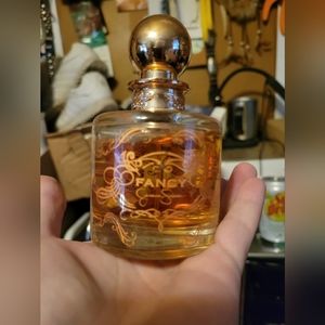 Jessica Simpson perfume